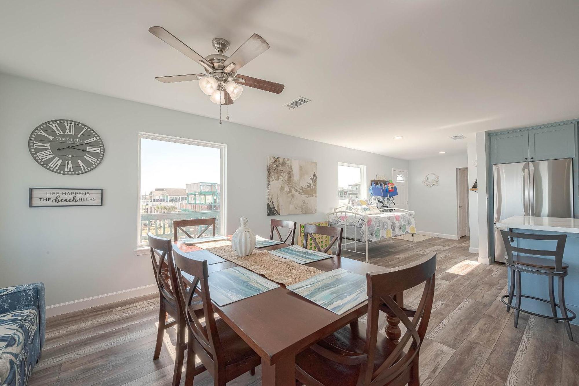 Holiday home Surfside Beachfront Dream *
