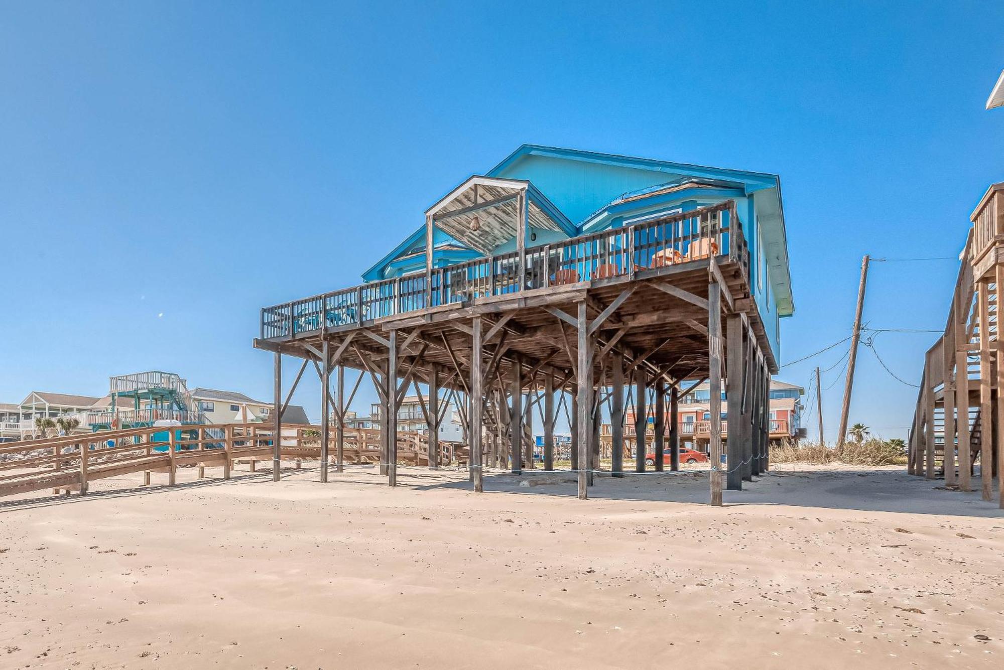 Surfside Beachfront Dream *